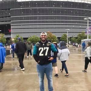 Meet your Posher, Thomas